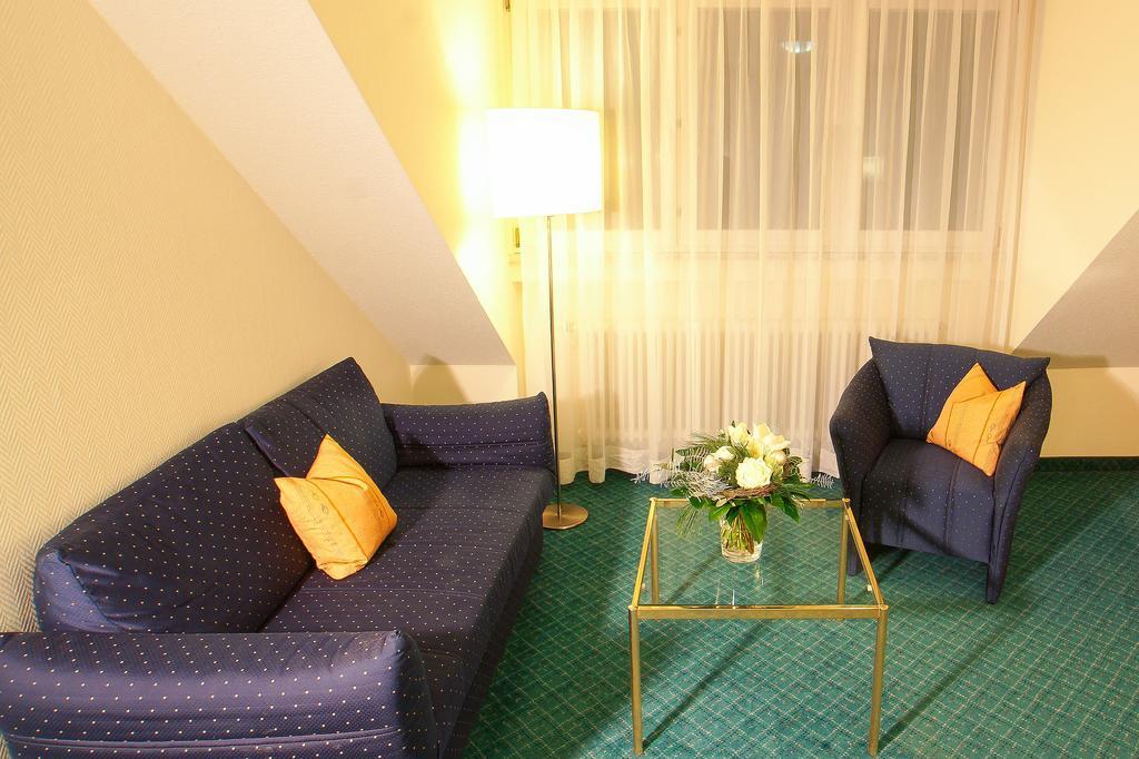 Hotel Winzerstube Ihringen Oda fotoğraf