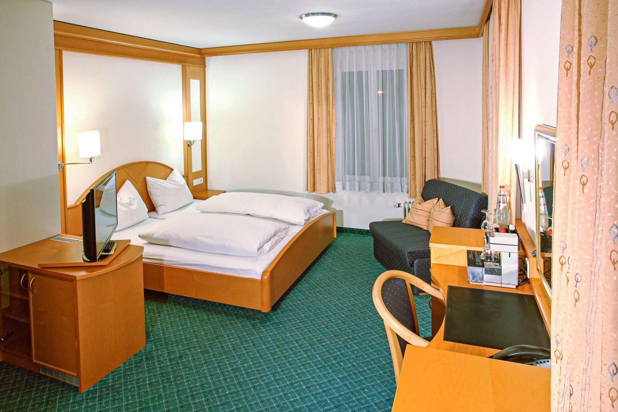Hotel Winzerstube Ihringen Dış mekan fotoğraf